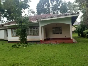 4bdrm Farm House in Soy for sale