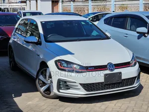 Volkswagen Golf 2019 White