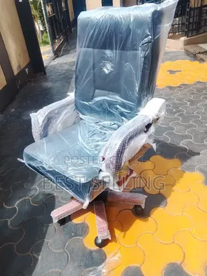 Classic Leathered Executive Office Chair