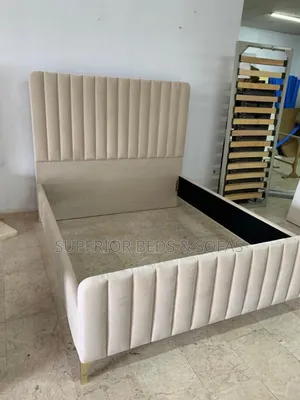 Ivory Slat 5 by 6 Bed