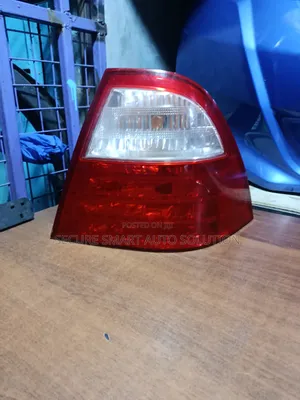 Nze 2005 Taillight