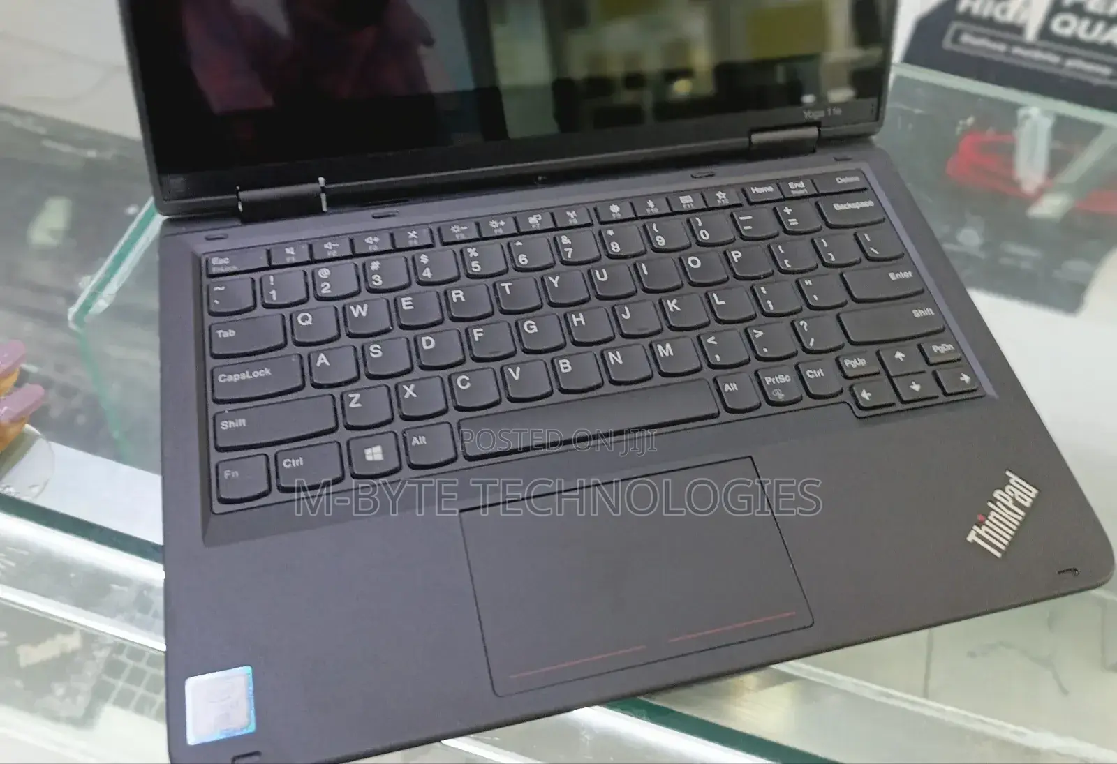 Laptop Lenovo Yoga 11e 4GB Intel Celeron SSD 140GB