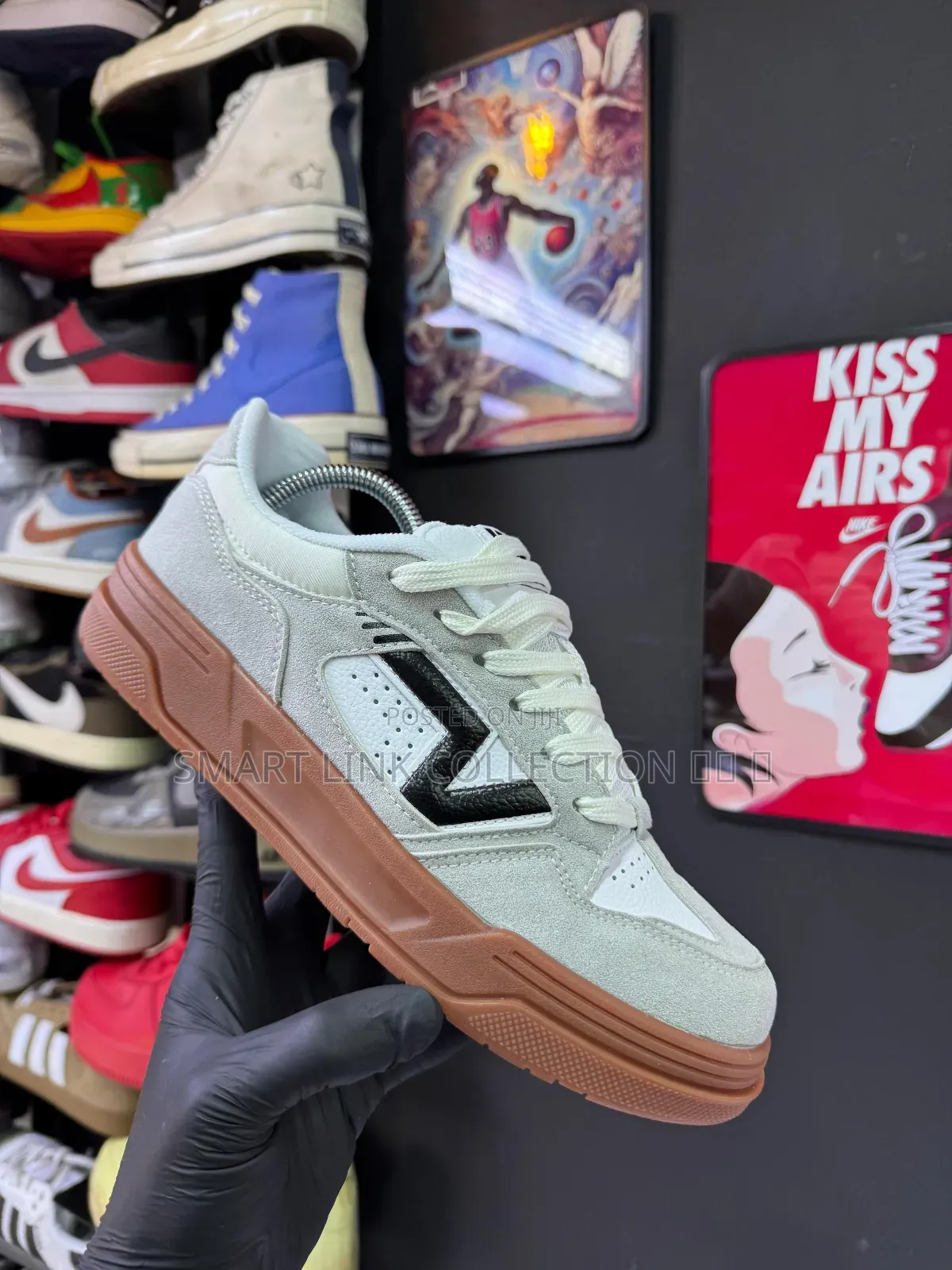 Van Upland Suede