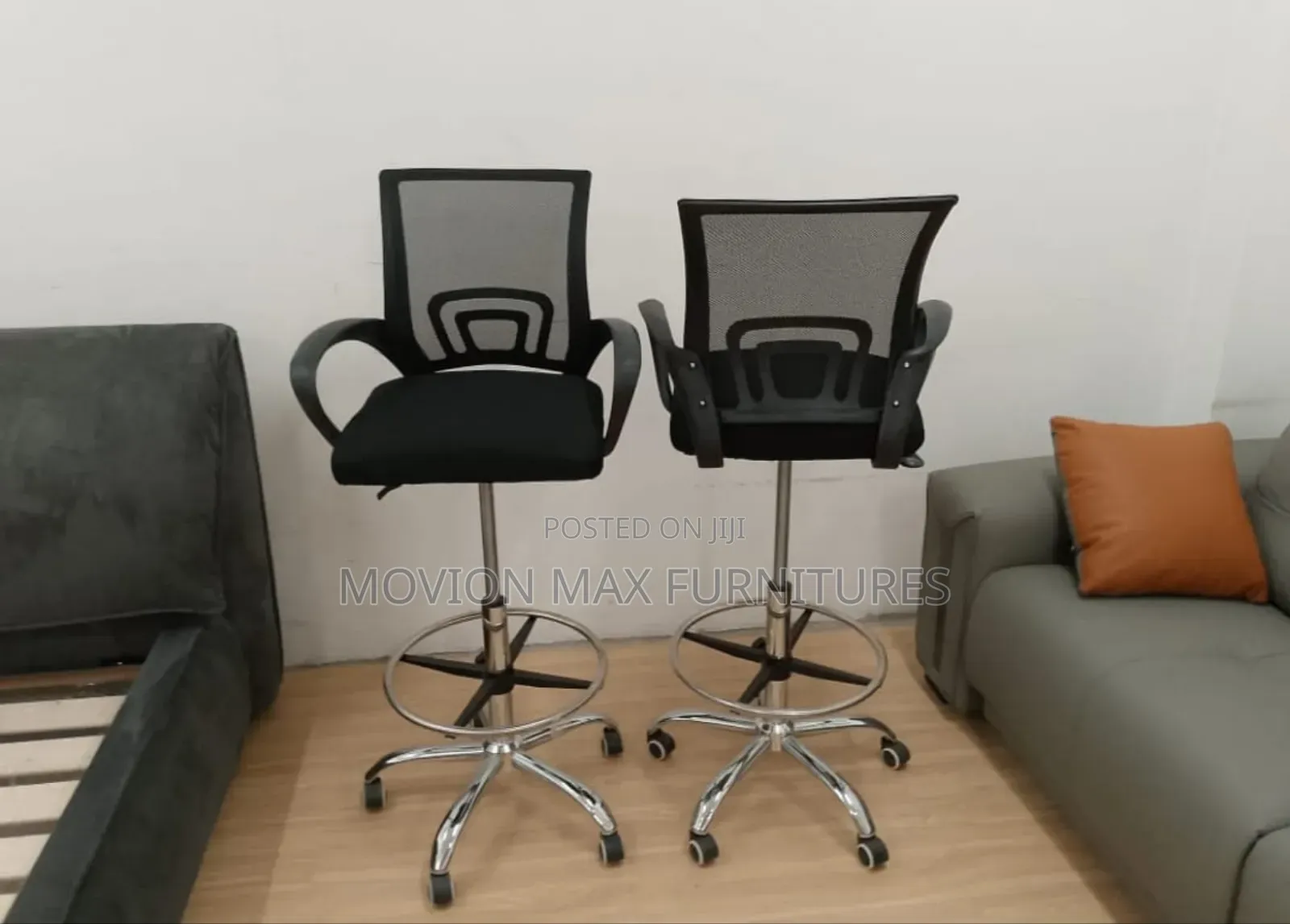 Counter Mesh Chair