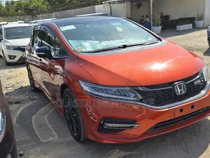 Honda Jade 1.5 Hybrid 2019 Orange