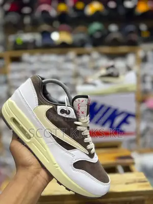 Travis Scott X Nike Air Max 1 Reverse Mocha