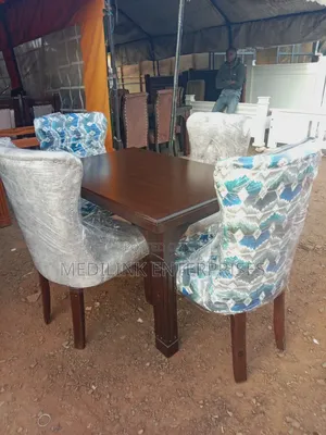 4-Seater Mix Dinning Set