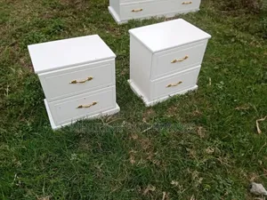 Mahogany Whitsh Bed Bed Side Drawers