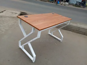 Modern Executive Office Desk With Cable Grommets