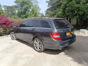 Mercedes-Benz C180 2012 Gray