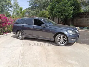 Mercedes-Benz C180 2012 Gray