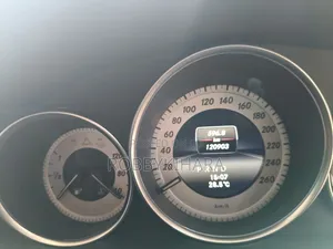Mercedes-Benz C180 2012 Gray