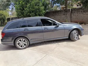 Mercedes-Benz C180 2012 Gray