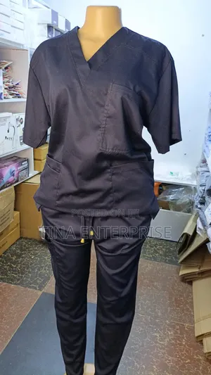 V-neck Scrubs