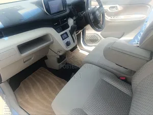 Daihatsu Move 2018 Blue