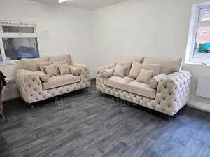 Stylish 5 Seater Chesterfield Sofa/ 5 Seater Sofa
