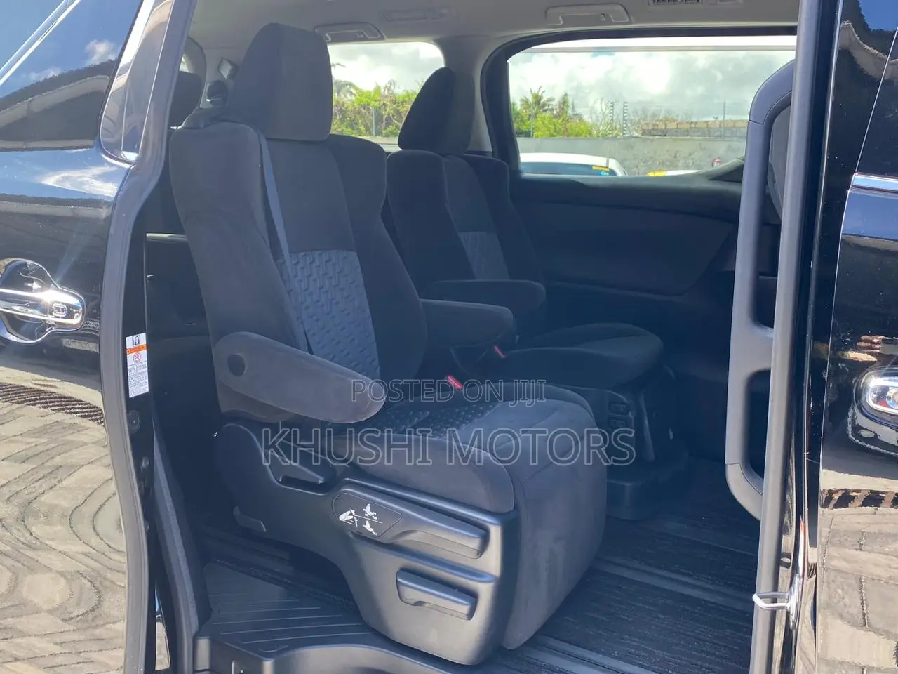Toyota Vellfire 2017 Black