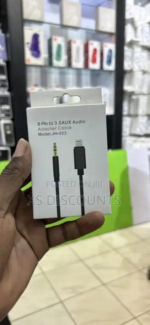 Lightning- 3.5 Aux Audio