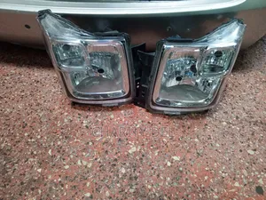 Suzuki Wargon R Headlight