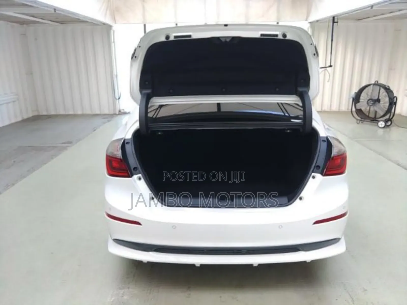 Honda Insight LX 2020 White