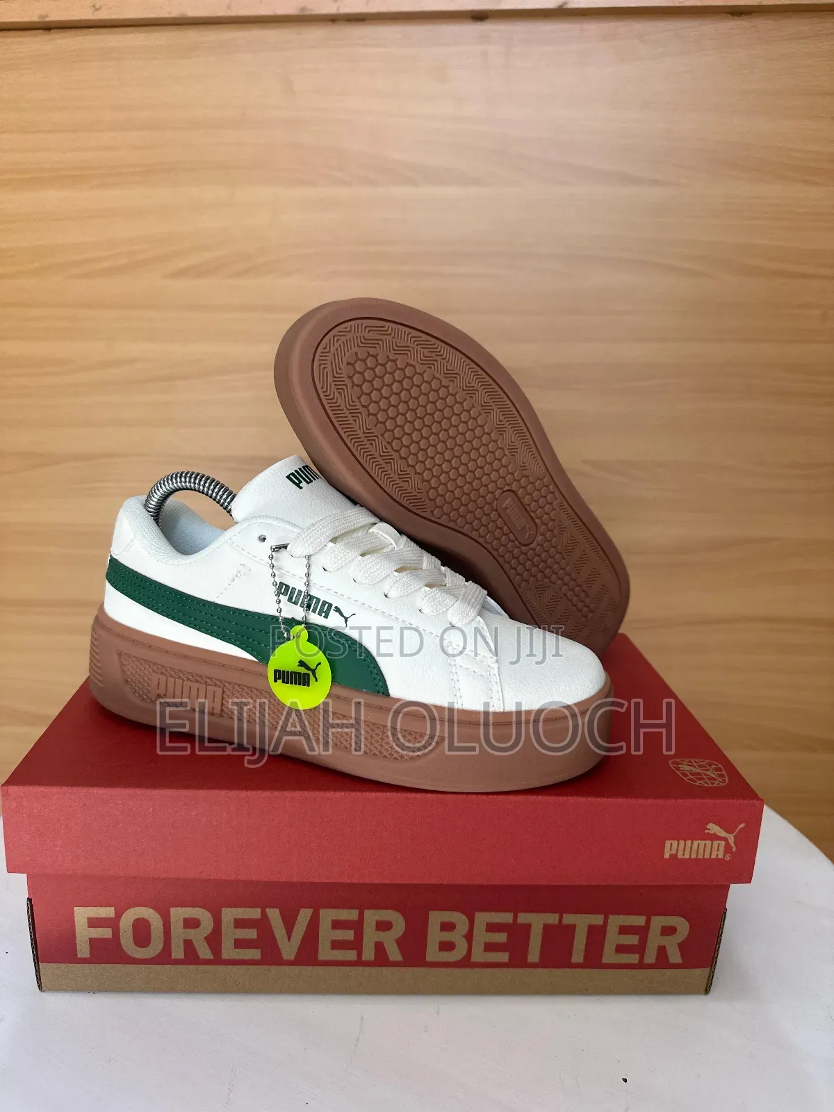 Puma Smash V3 Platform 

Shoes
