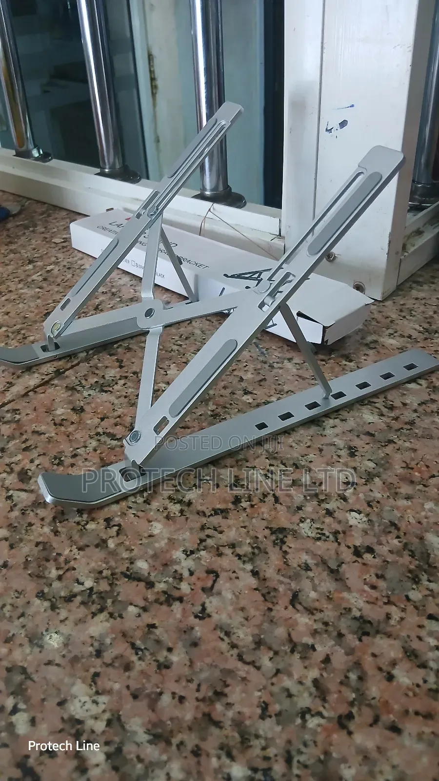 Foldable Laptop / Tablet Stand