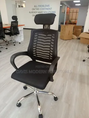 Executive Mesh Office Chair With Headrest – Black