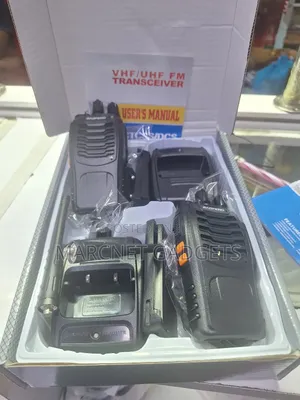 2 Baofeng Walkie Talkie Radio Call With Earphones and Chargers