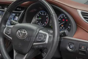 Toyota Harrier 2.0 2019 White