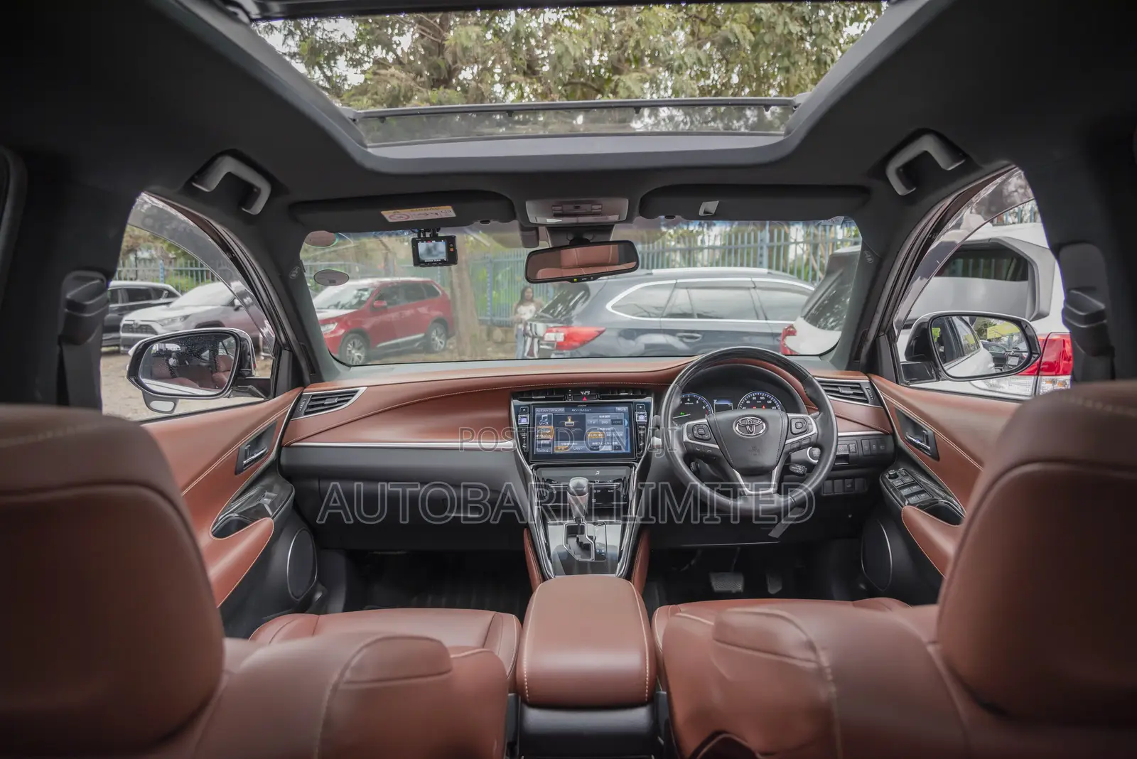 Toyota Harrier 2.0 2019 White