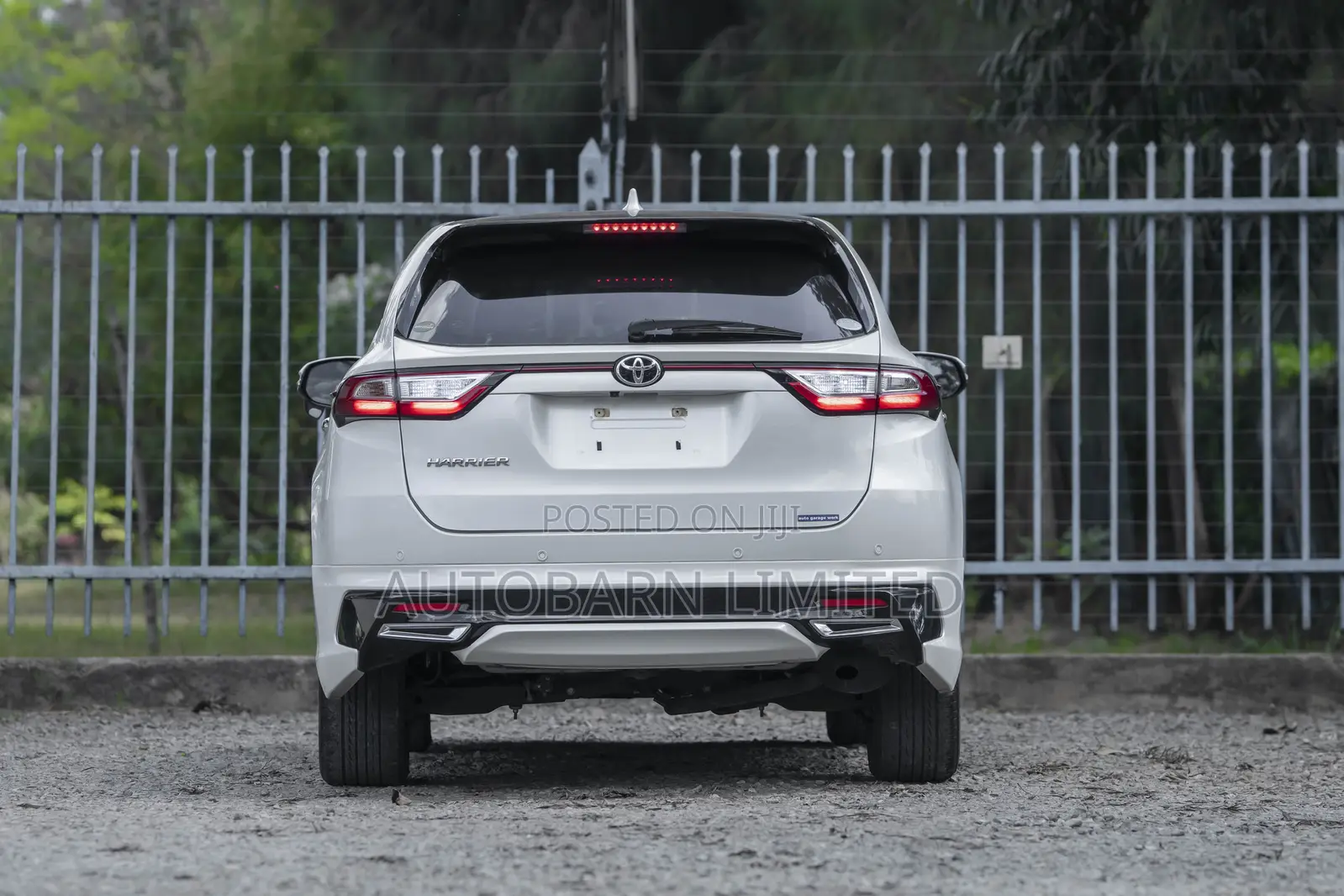 Toyota Harrier 2.0 2019 White