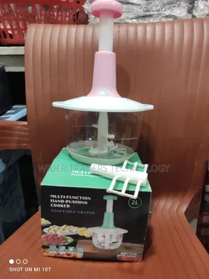 Acrylic Manual Food Processor Capacity: 2 LTR