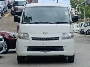 Toyota TownAce 2018 White