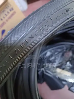 CST C-1406 Czar 700x25c