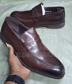 Pure Quality Leather Penny Loafers.