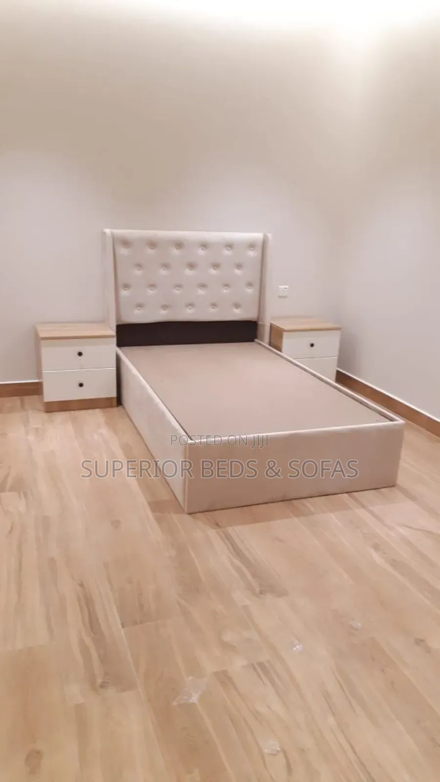 Minimal Upholstered Bed 4 by 6