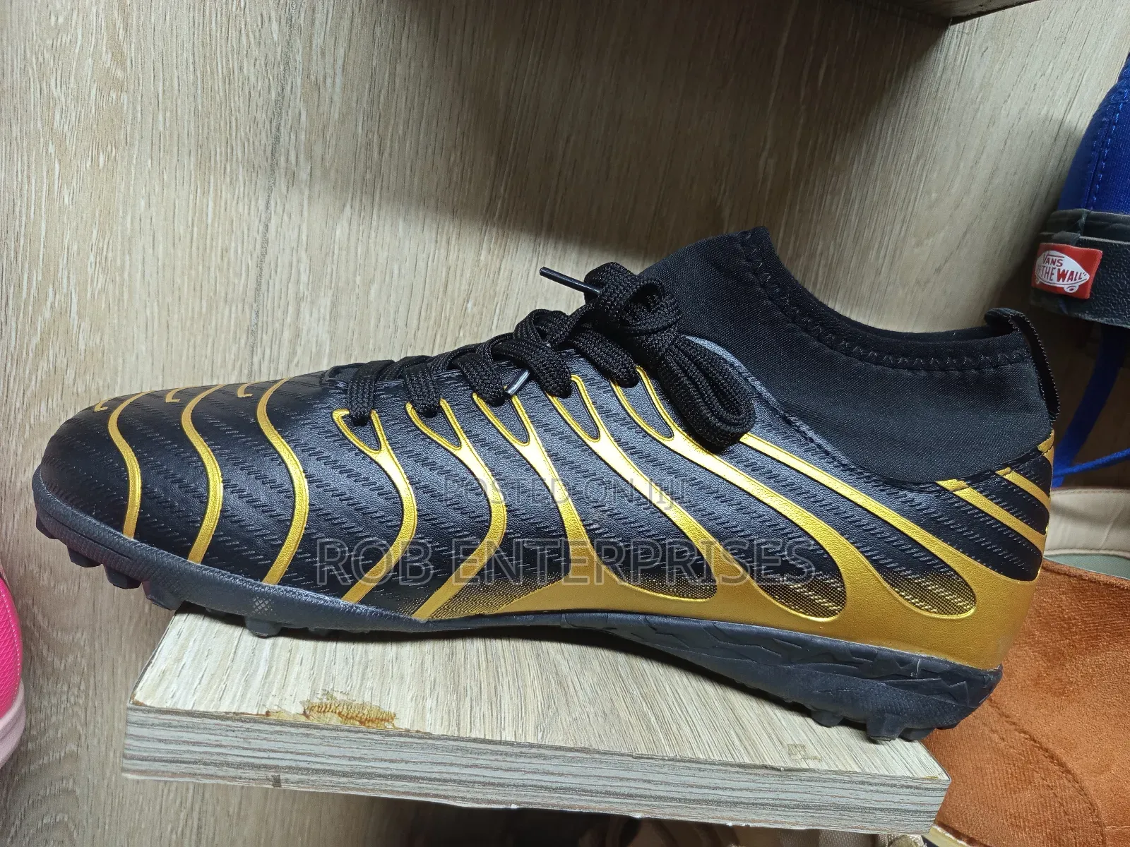 Trainer Boots