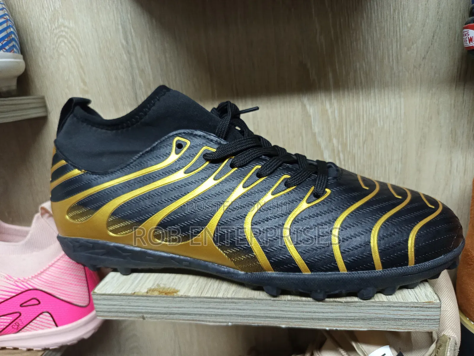 Trainer Boots