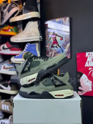 Undefeated X Air Jordan 4.
Sizes