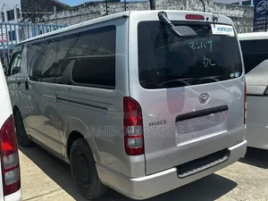 Toyota HiAce 2020 Silver