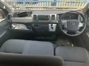 Toyota HiAce 2020 Silver