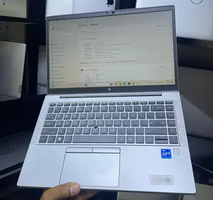 Laptop HP ZBook Firefly G8 16GB Intel Core I7 SSD 512GB