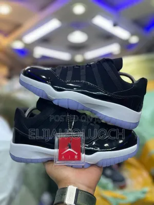 Jordan 11 Low Retro Low 🐾
“Spacejam 


Quality 🫰🏿

S