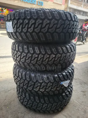31×10.50r15 Maxtrek M/T