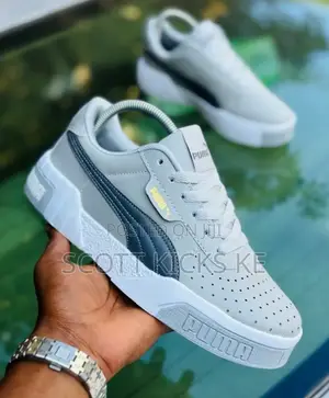 Puma Kali Unisex Sneakers