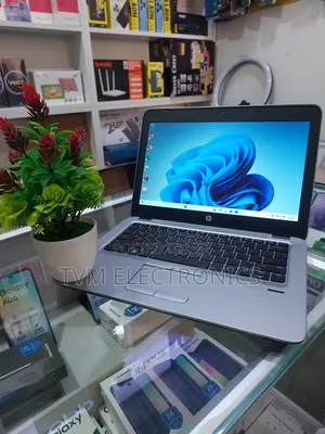 Laptop HP EliteBook 820 G3 8GB Intel Core i7 SSD 256GB