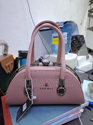 Valentine Offer on Handbags