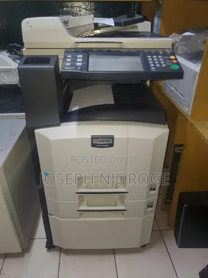 Bulky Kyocera Km 2560