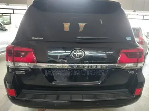 Toyota Land Cruiser 2018 Black