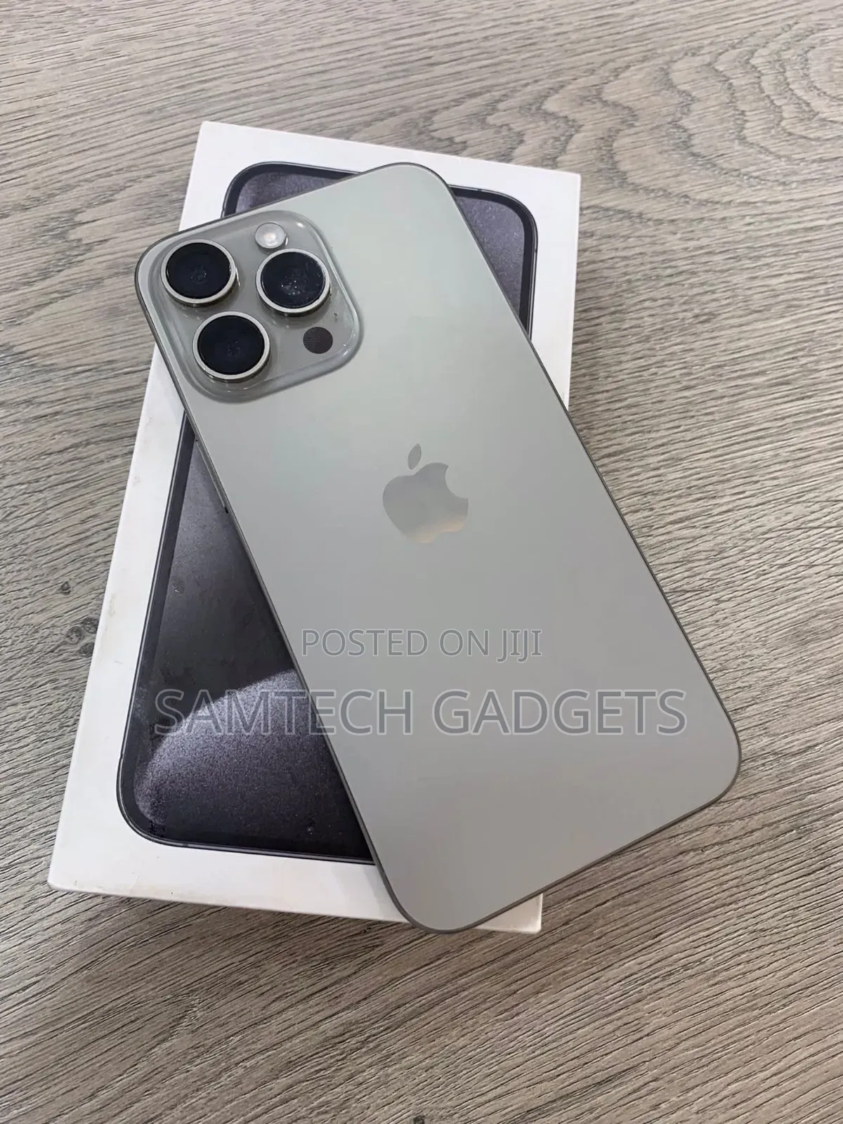 Apple iPhone 15 Pro Max 256 GB Gray